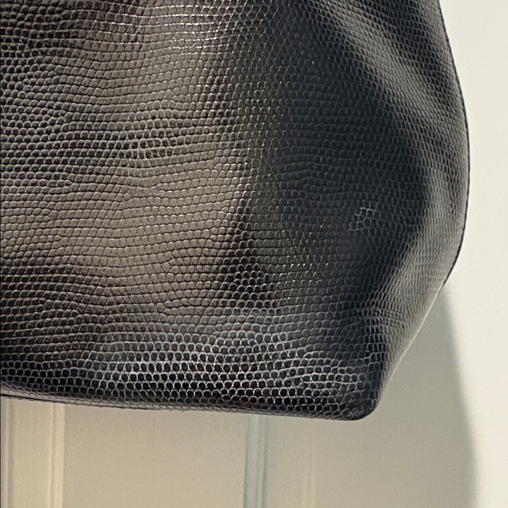 Dooney & Bourke EUC Erica Black Hobo Bag - Picture 5 of 13